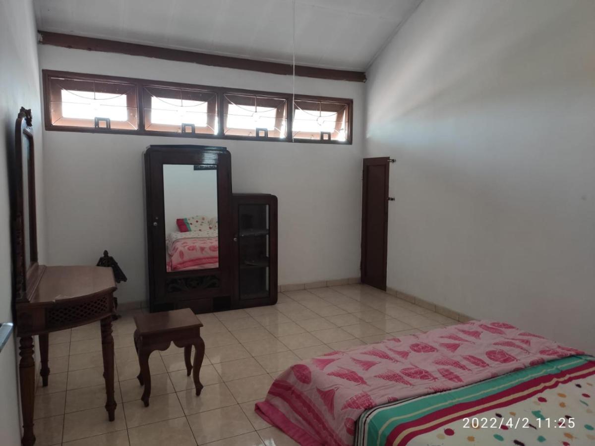 Kelana 2 Nice Homestay Semarang Exteriör bild